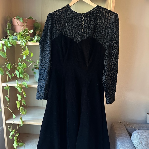 Niki Dresses & Skirts - Vintage Black Tea Dress